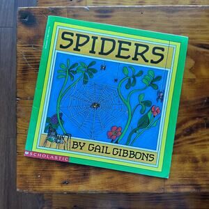 Vintage 1994 Spiders Paperback Book